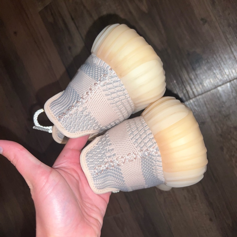 Adidas Yeezys - Picture 3 of 4